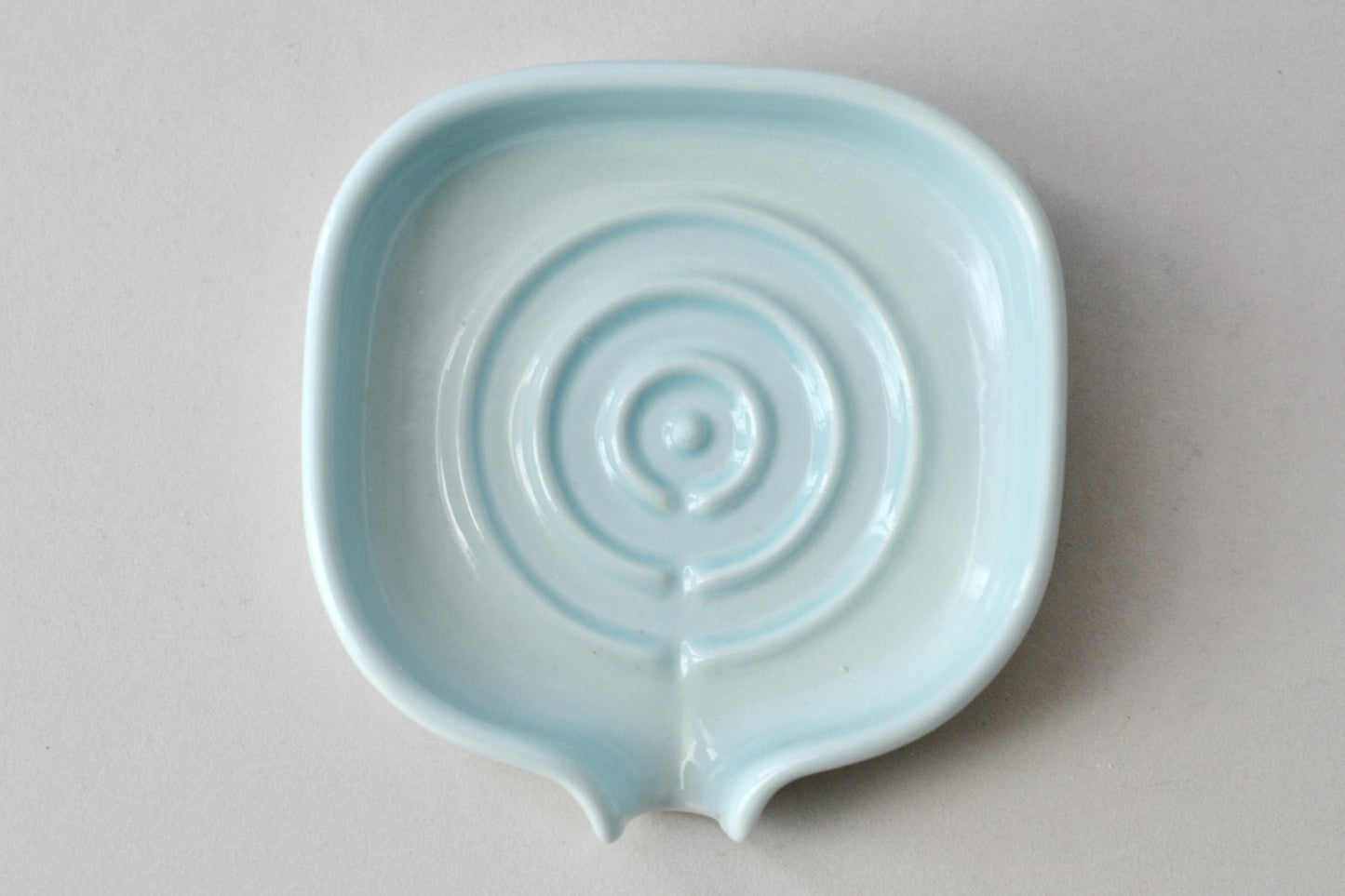 Self-Draining Porcelain Soap Dish | Bathroom Accessories